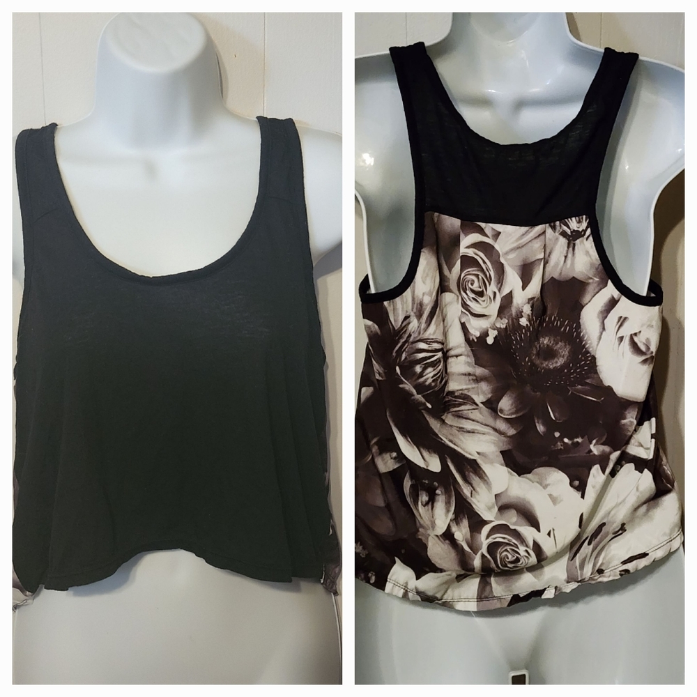 American Eagle Happy Hour‎ Tank Top Cropped Sleeveless Black Floral  Medium A729